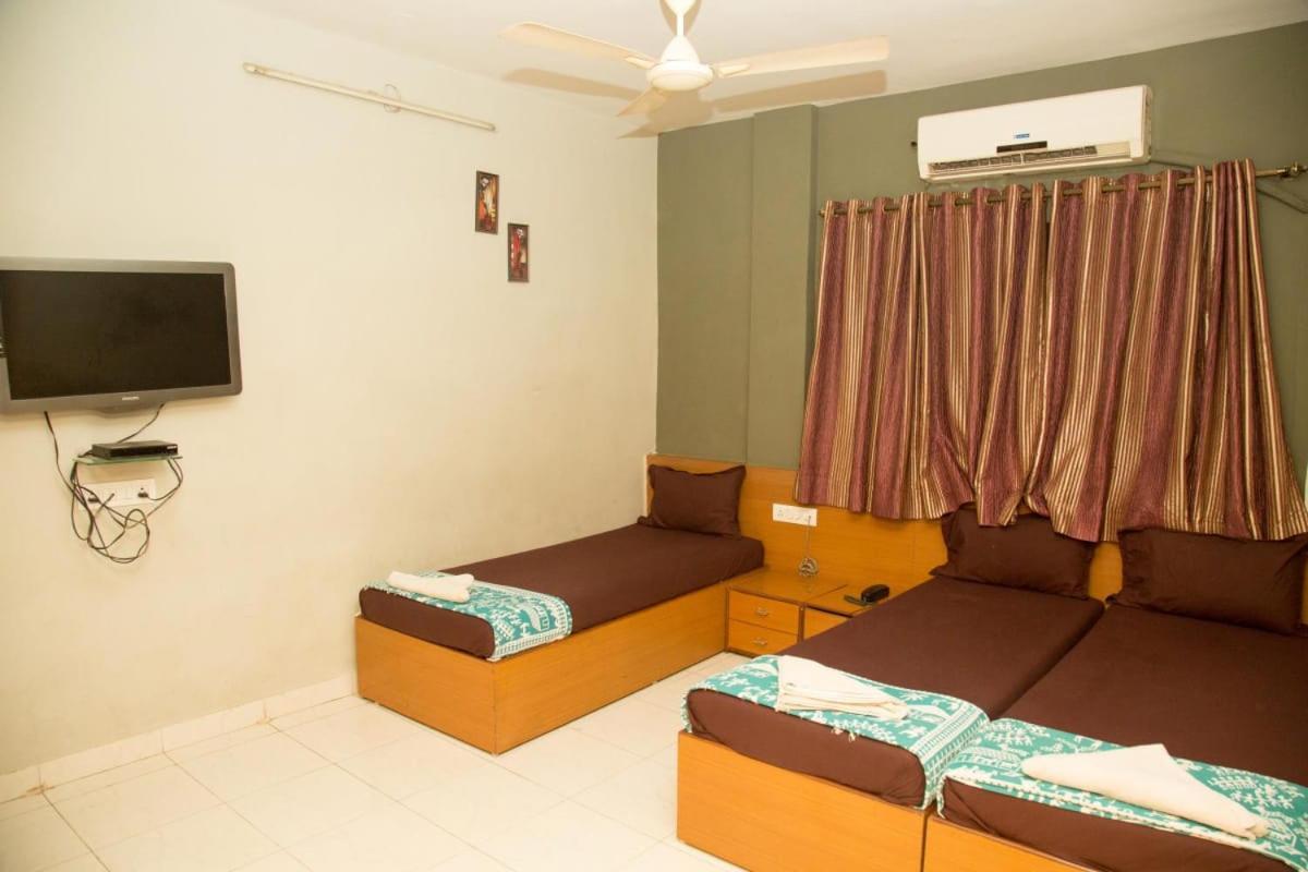 Srujan Sarai Service Apartment 뭄바이 외부 사진
