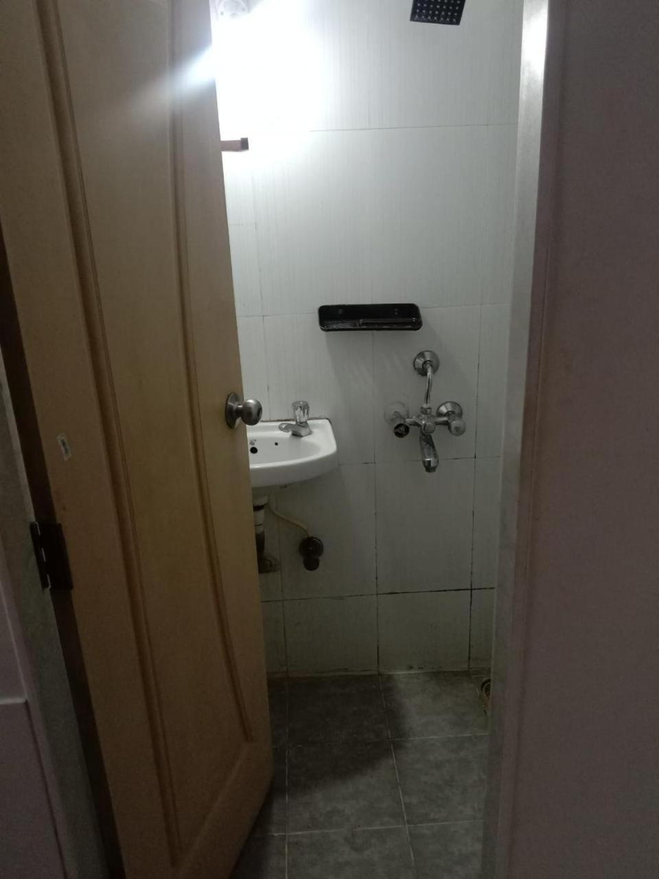 Srujan Sarai Service Apartment 뭄바이 외부 사진